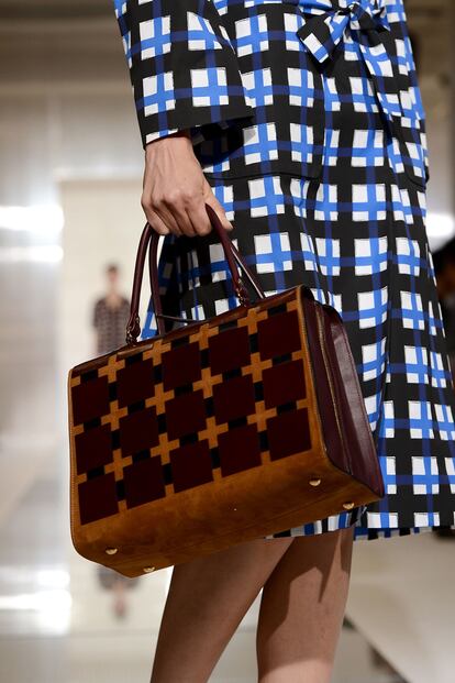 Doctor bag en piel y ante, de Marni.