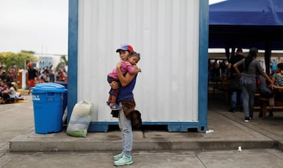 Una venezolana en el puesto fronterizo entre Ecuador y Perú.