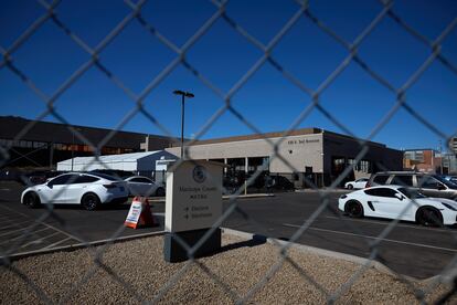 El centro de recuento del voto en el condado de Maricopa, en Arizona