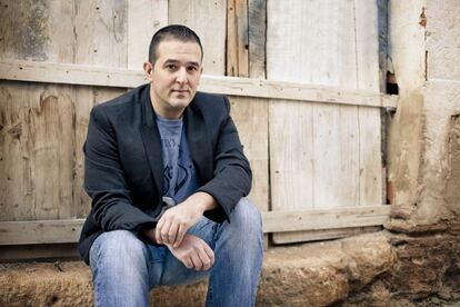 Jovi Lozano-Seser demostra un bon domini del grotesc i l’art narratiu de la digressió.