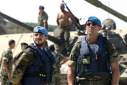 Soldados españoles, en la localidad libanesa de Naqura.