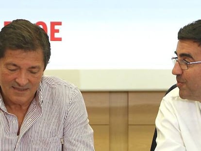 Javier Fernández and Mario Jiménez are temporarily heading the PSOE.