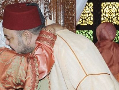 El rey de Marruecos recibe a los familiares de las v&iacute;ctimas del pederasta Galv&aacute;n.