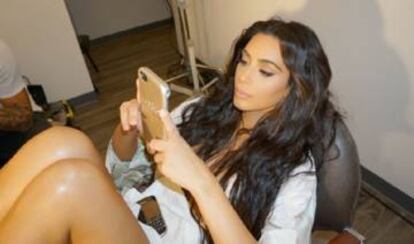 Kim Kardashian, en la imagen que ha compartido en su perfil de Facebook.