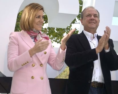 Mar&iacute;a Dolores de Cospedal y Jos&eacute; Antonio Monago, en una foto de archivo