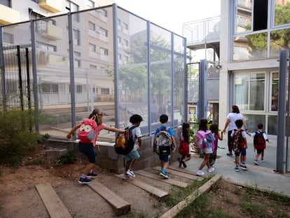 Primer día de curso en el instituto escuela Mercè Rodoreda de Barcelona.