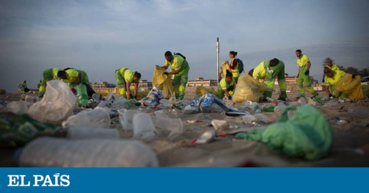 60.000 personas celebran Sant Joan en la playas de Barcelona y dejan 20 ...