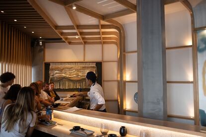 Barra del Restaurante Akiro, en Madrid. Imagen proporcionada por el restaurante. 