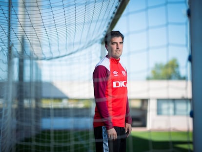 Andoni Iraola en la ciudad deportiva del Rayo Vallecano.