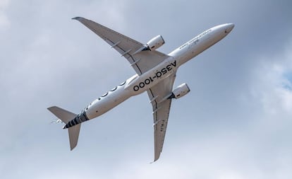 El Airbus A350-1000, avión de largo radio y bajo consumo, la gran apuesta de la firma contra Boeing.