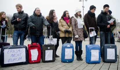 Protesta de estudiantes `erasmus&acute; en Berl&iacute;n por los recortes del ministerio.