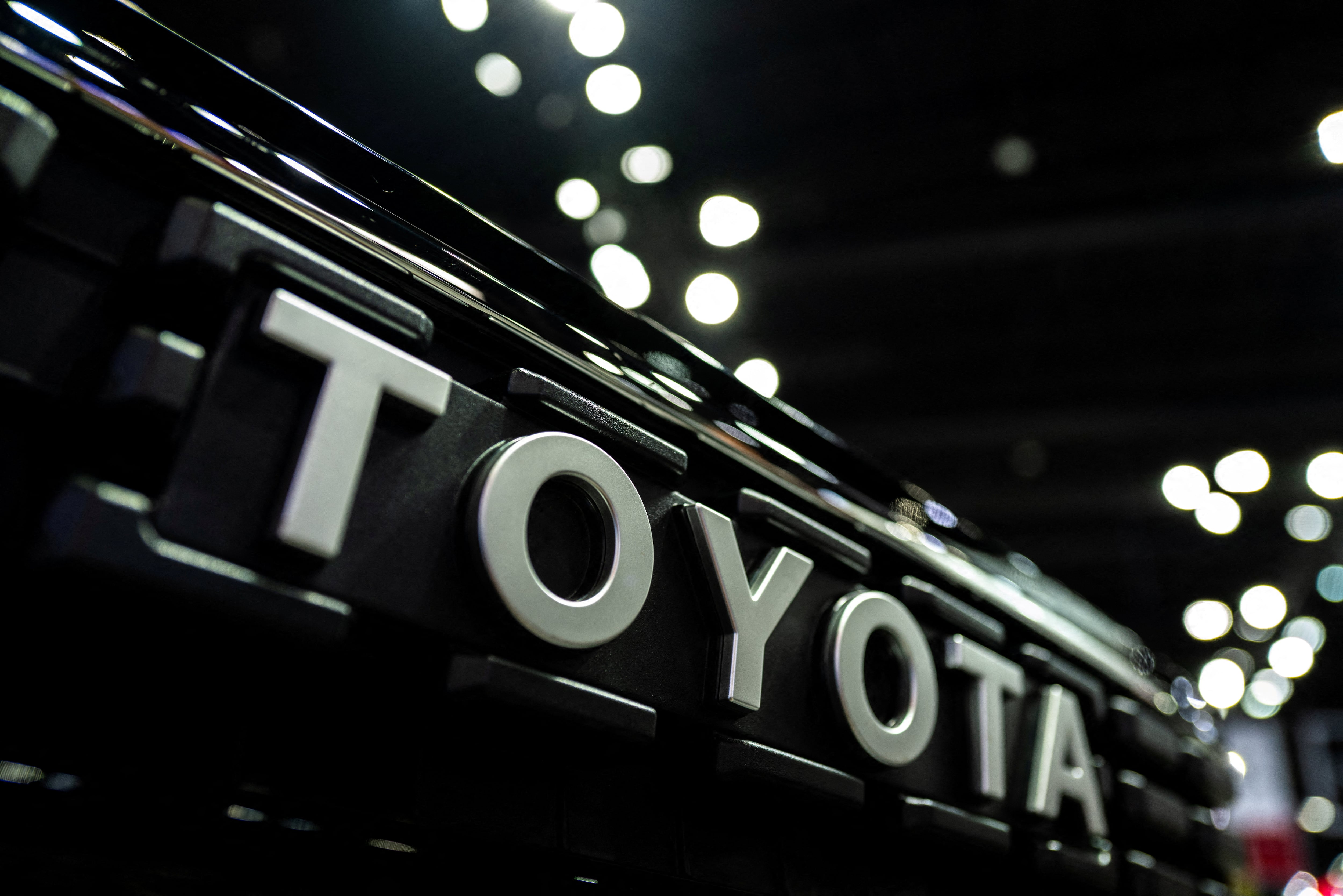 Toyota prevé una caída del 20% en sus ganancias anuales debido al impacto de la guerra de Irán
