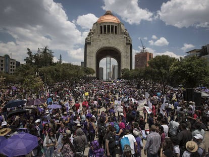 La marcha antes de partir hacia el &Aacute;ngel de la Independencia. 