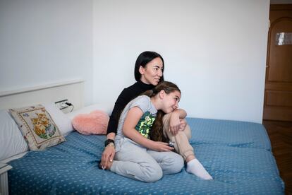 Viktoriia Apalat y su hija Sofiia Ivaniuk, acogidas en Madrid.