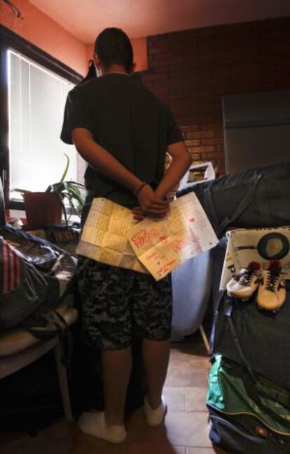 Jorge, with his farewell letters to his friends.