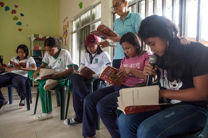 LIBROS EN TIERRA DE GUERRA