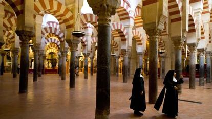 Interior de la Mezquita-Catedral de C&oacute;rdoba, en pasado octubre. 