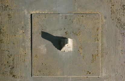 La tumba de Ciro el Grande en Pasagarda (noreste de Shiraz, Irán) fue construida durante el siglo VI a. C.