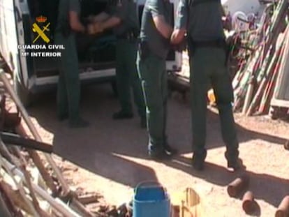 Part of the arsenal seized by the Civil Guard in Villastar, Teruel province.