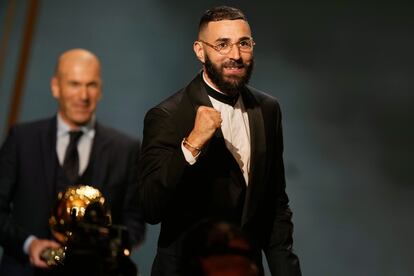 Karim Benzema después de recibir el Balón de Oro