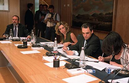 Reunión de la Junta de Portavoces de la Asamblea de Madrid. Al fondo a la izquierda, el tránsfuga Tamayo.