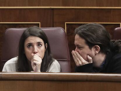 Irene Montero y Pablo Iglesias, en el Congreso.