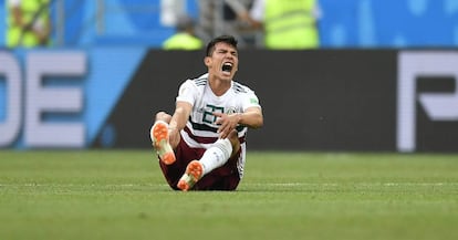 Lozano durante el partido contra Corea. 