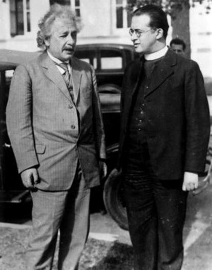 Einstein y Lemaître, juntos en California en 1933.