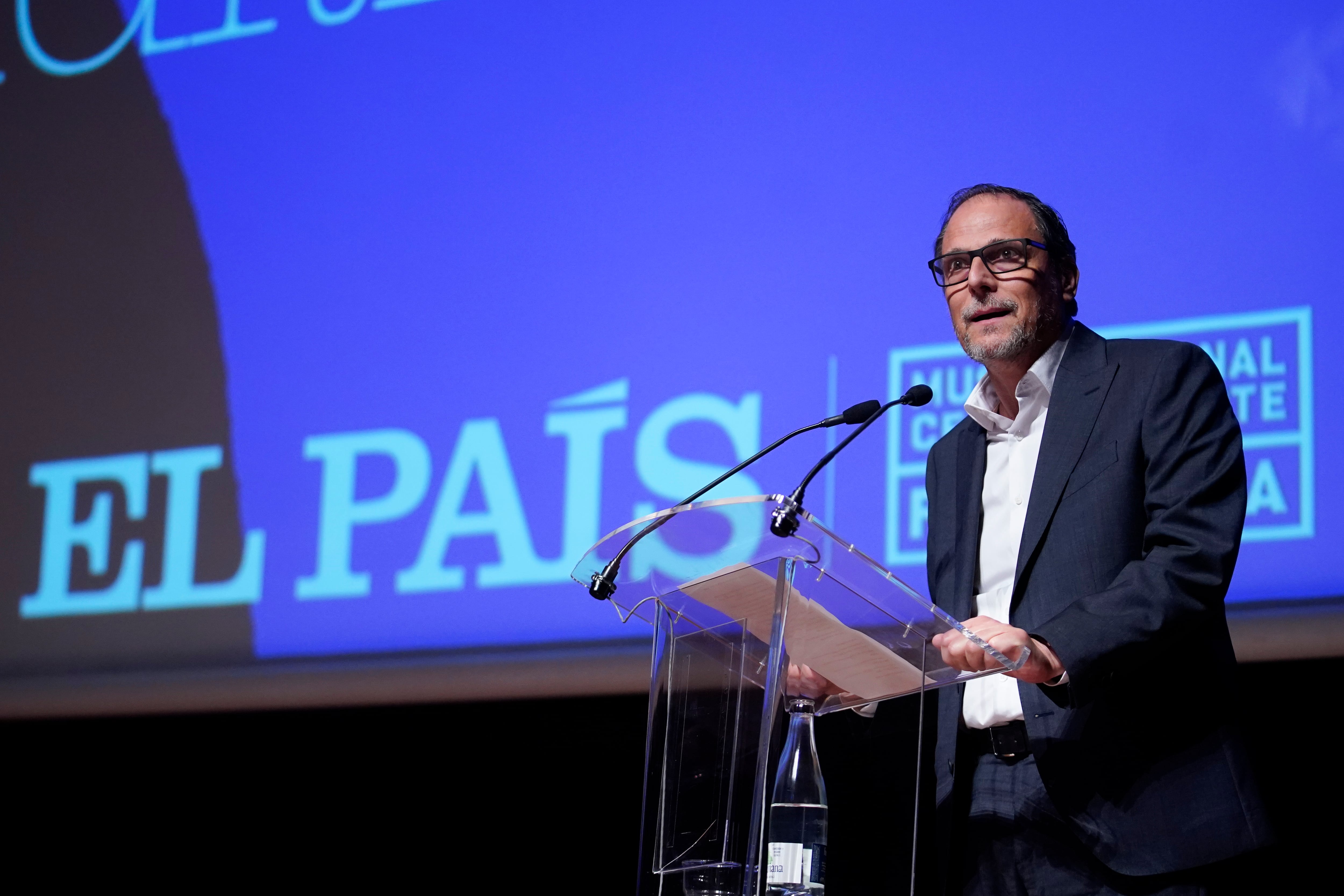 El director de EL PAÍS, Jan Martínez Ahrens, durante el encuentro.