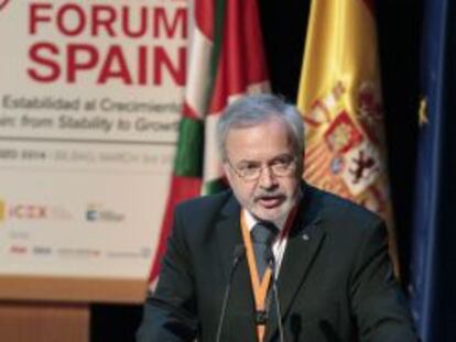 El presidente del BEI, Werner Hoyer, durante un reciente foro en Bilbao.