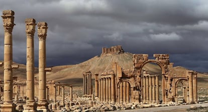 Imagen de las ruinas de Palmira un a&ntilde;o antes de que el Estado Isl&aacute;mico las destruyera.