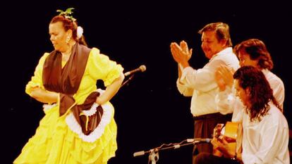 Juana la del Revuelo, durante una actuaci&oacute;n en el Festival de las Minas, en La Uni&oacute;n.