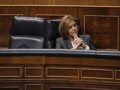 La ministra de Defensa, María Dolores de Cospedal, durante el pleno de este miércoles en el Congreso.