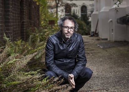 James Rhodes se ha convertido en un curioso analista de nuestra realidad, aplaudido por muchos por su entusiasmo y criticado por otros por lo mismo.