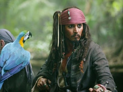 Johnny Depp, en un fotograma de 'Piratas del Caribe 2'.