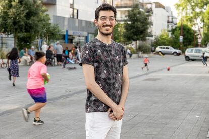 Chems, joven estudiante de medicina, vive en Bondy y milita en NUPES.
