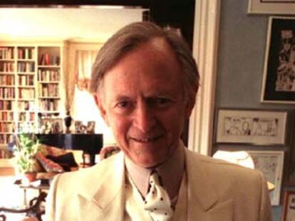 El escritor Tom Wolfe.