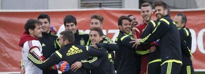Los jugadores de España, durante un entrenamiento