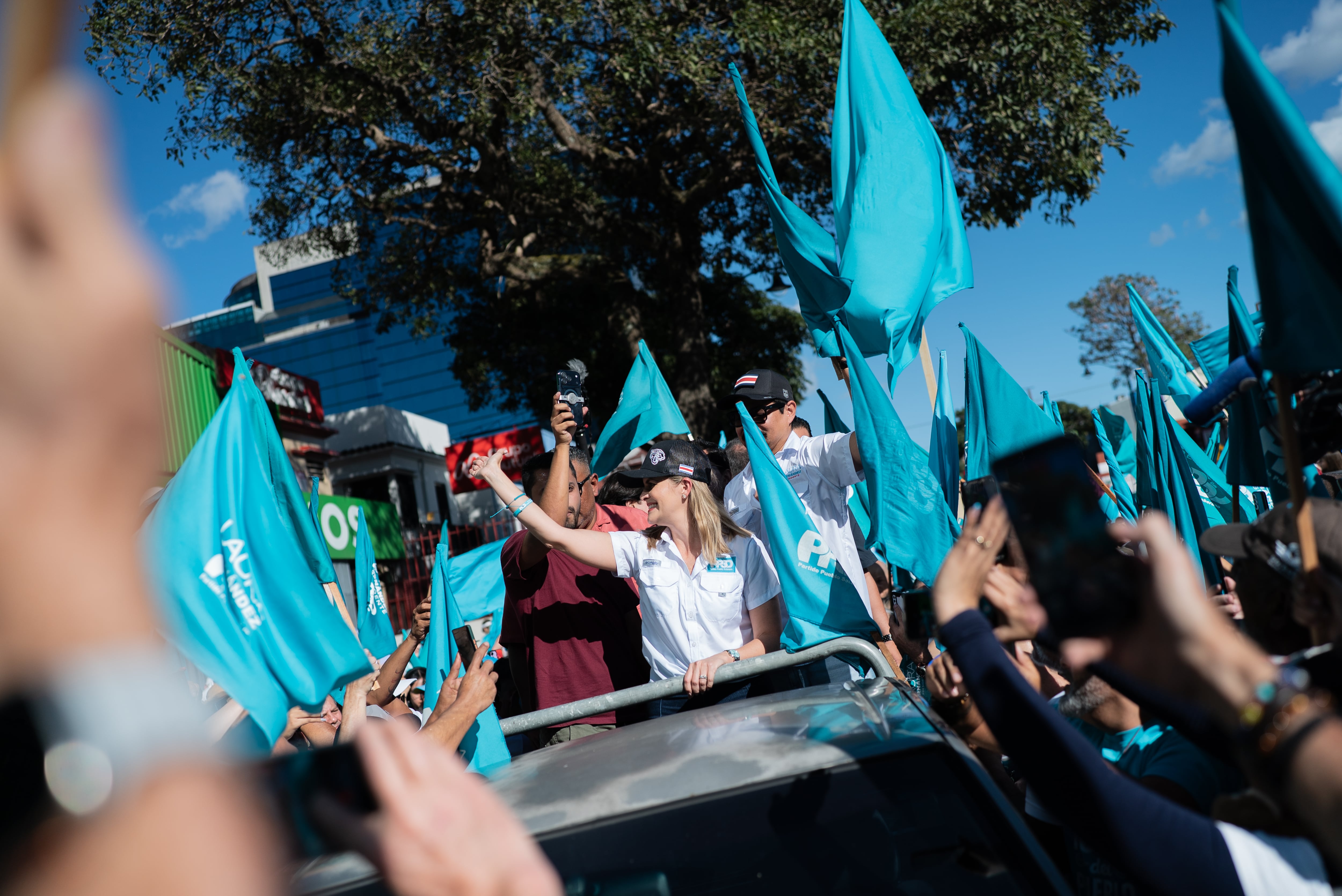 Cierre de campaña de Laura Fernández, el 24 de enero.