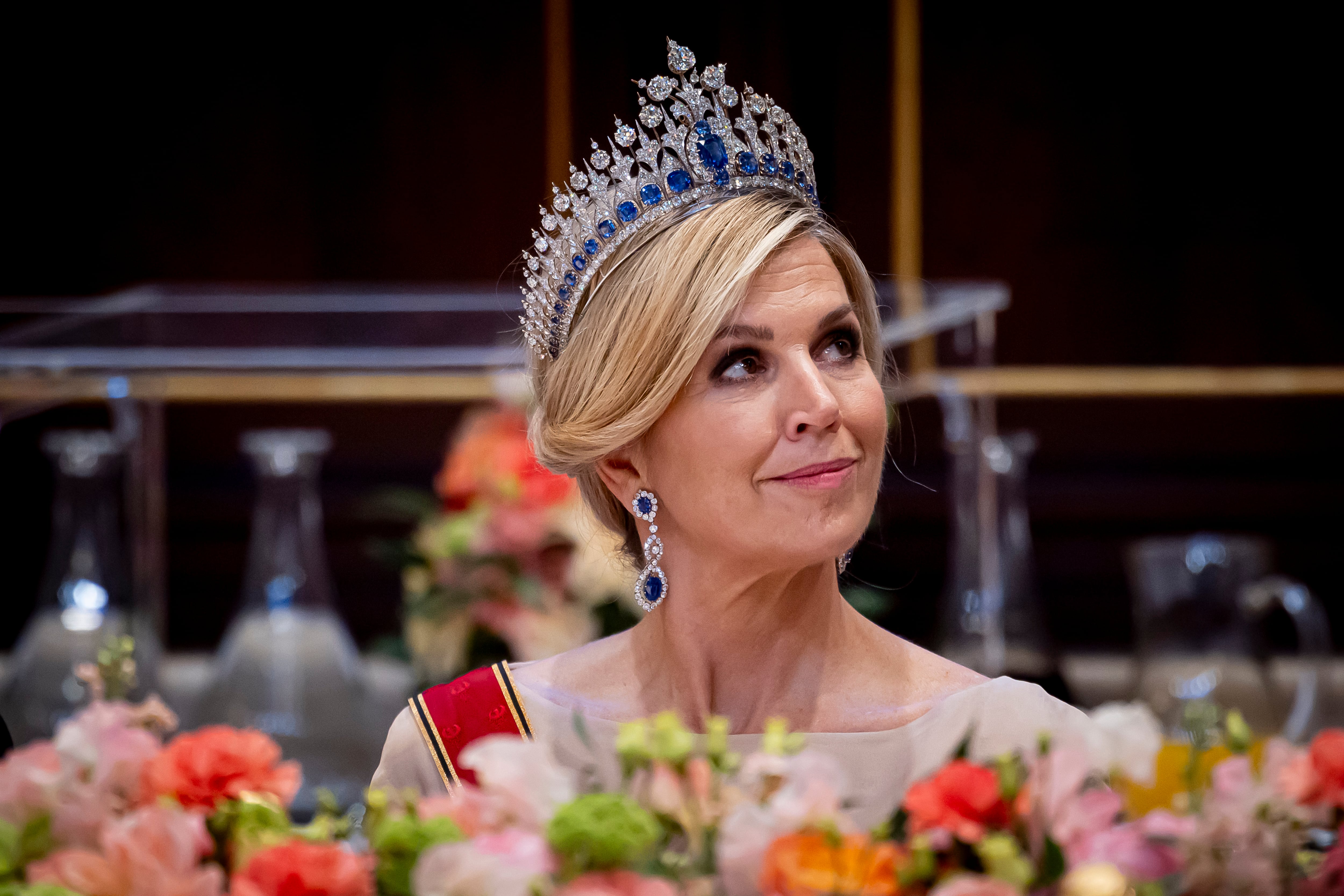 La historia de la tiara de 665 diamantes que ha lucido la re