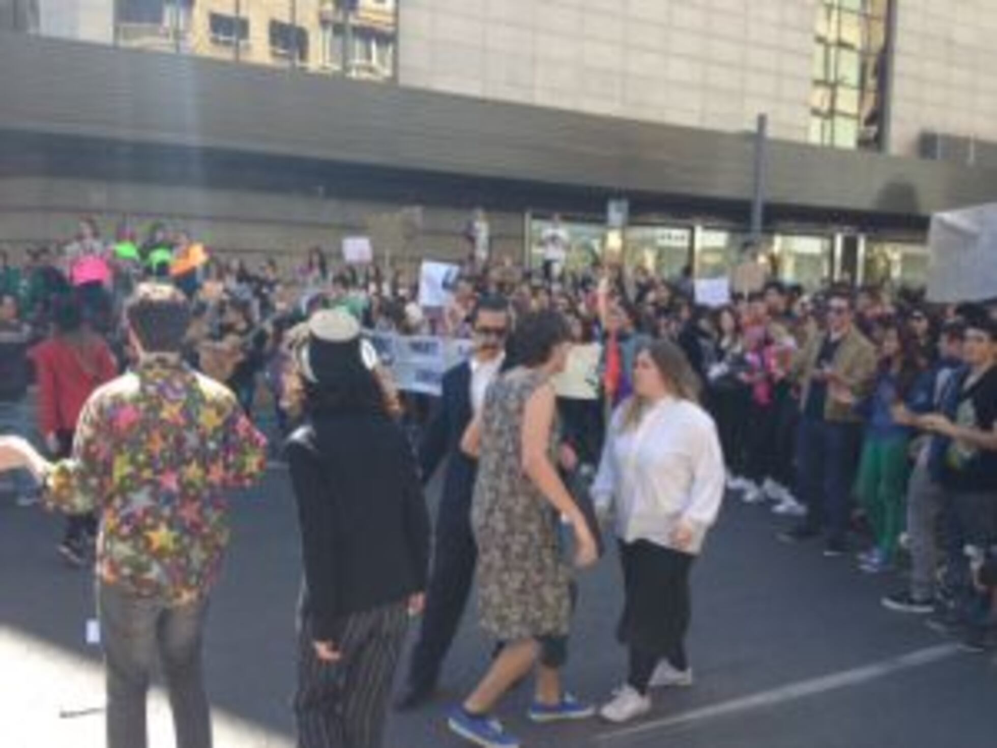 1.500 alumnos de instituto se manifiestan en Valencia y Alicante contra ...