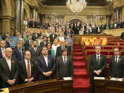 Declaraci&oacute;n Unilateral de Independencia de Catalu&ntilde;a en el Parlament. 