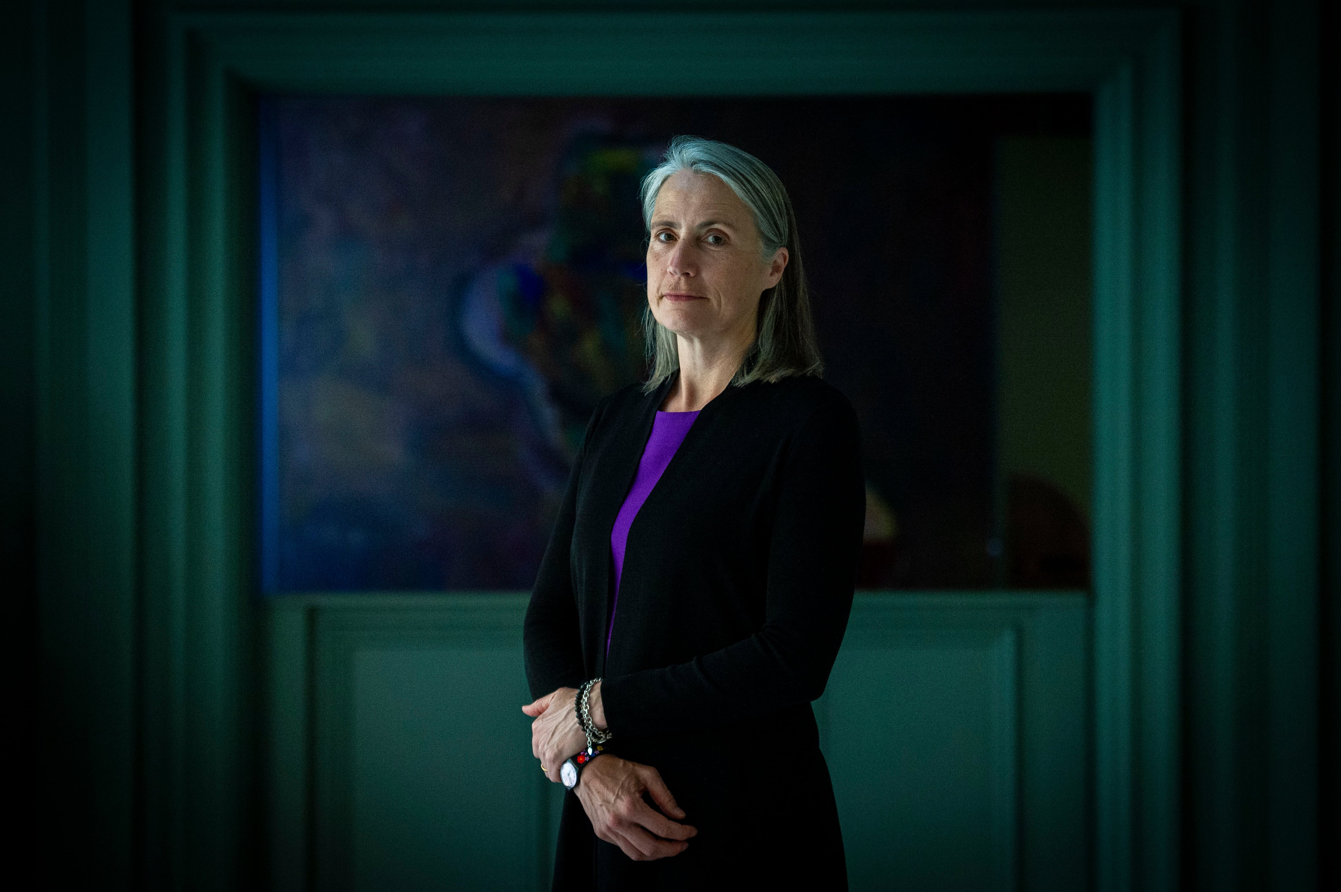 Fiona Hill, exconsejera de Trump: “El presidente quiere ser un autócrata; se ve como un emperador”