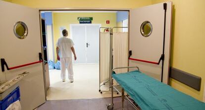 Zona de acceso quir&uacute;rgico del Hospital Virgen del Roc&iacute;o de Sevilla. 