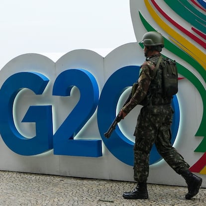 RIO DE JANEIRO, BRAZIL - NOVEMBER 16: Security forces take measures ahead of the G20 Leaders Summit with the theme "Building a just world and a sustainable planet" in Rio de Janeiro, Brazil, on November 16, 2024. Security measures were increased in the city before the summit. Specially for the summit, 8 thousand military personnel were deployed in the city center and a comprehensive security drill was held. (Photo by Emin Sansar/Anadolu via Getty Images)