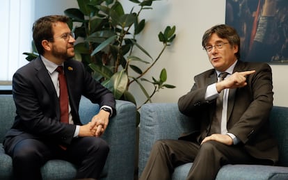 El presidente de la Generalitat, Pere Aragonès, este miércoles durante su reunión con el expresidente catalán Carles Puigdemont en Bruselas.