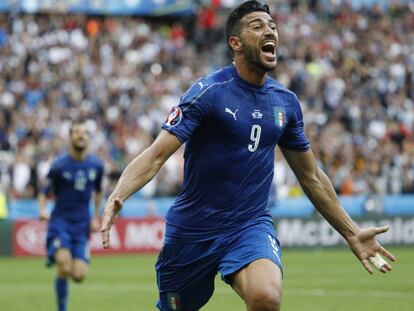 Pell&egrave; celebra su gol a Espa&ntilde;a.