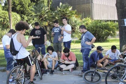Grup de jugadores de Pokémon GO.