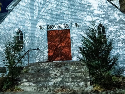 La antigua iglesia luterana de Murdock (Minnesota), ahora propiedad de la Asatru Folk Assembly.