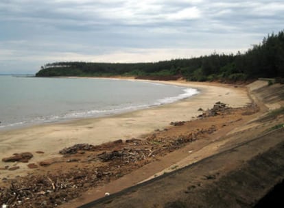 Playa en la que desembocan los túneles de Vinh Moc, bañadas por el Mar de la China